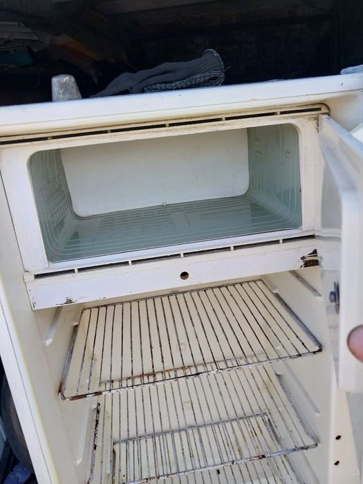 Продам холодильник