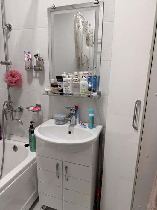 Продаётся своя 2\4\4