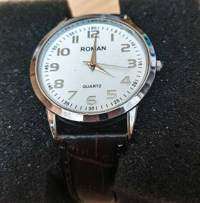 Ceasuri noi diferite modele