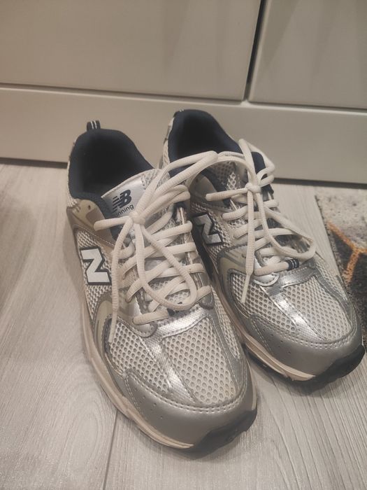Продам кроссовки new balance
