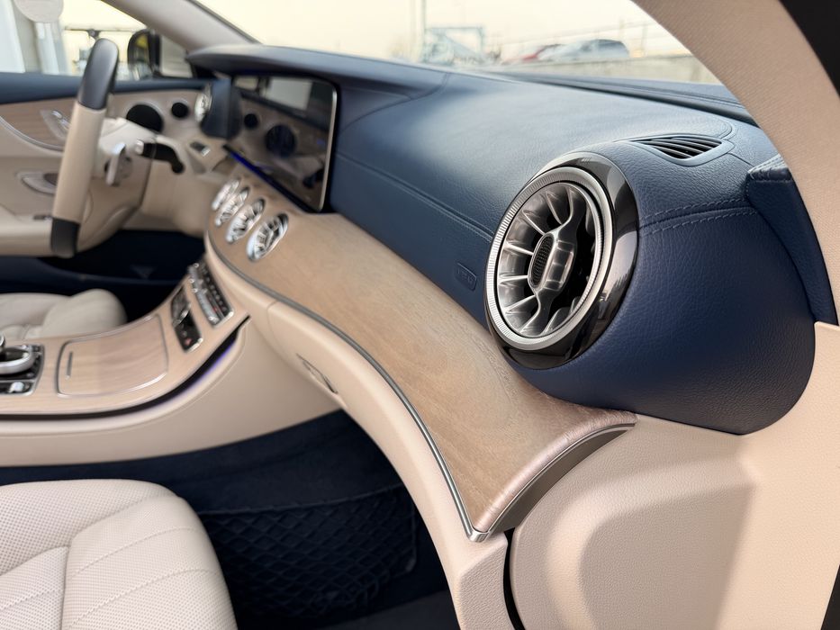 Mercedes-Benz E220 4Matic AMG Camere360/Racite incalzite/ Interior deo