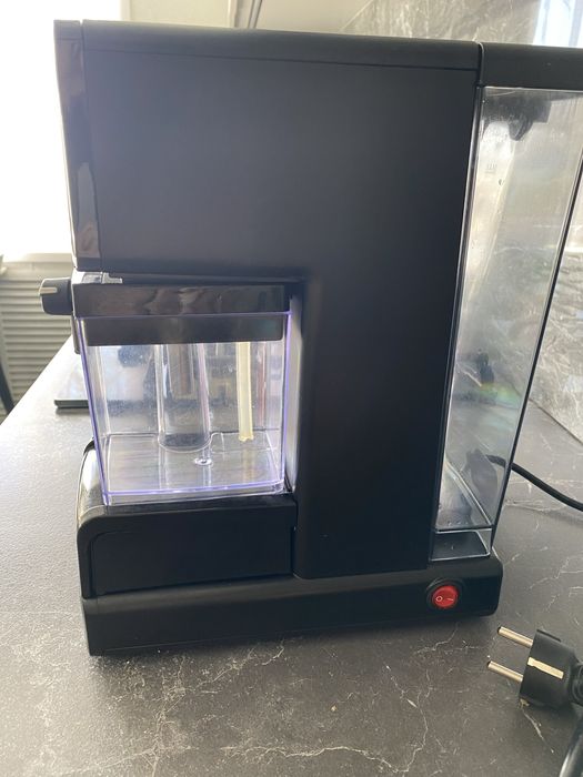 Продам Кофемашину