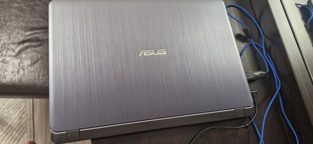 Продам ноутбук ASUS