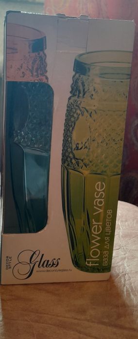Продаётся ваза стекло