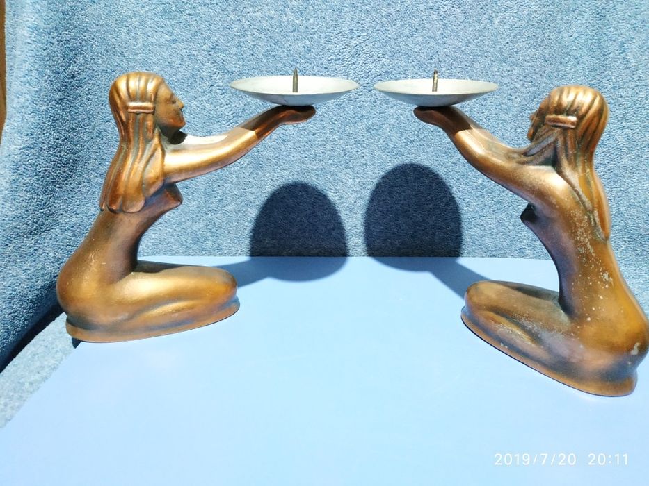 Подсвечник Статуэтка Девушка да будет свет.