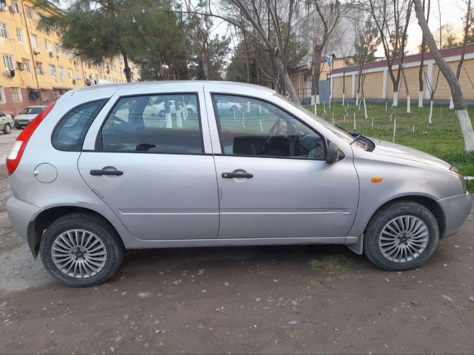Lada Calina Хэтчбек
