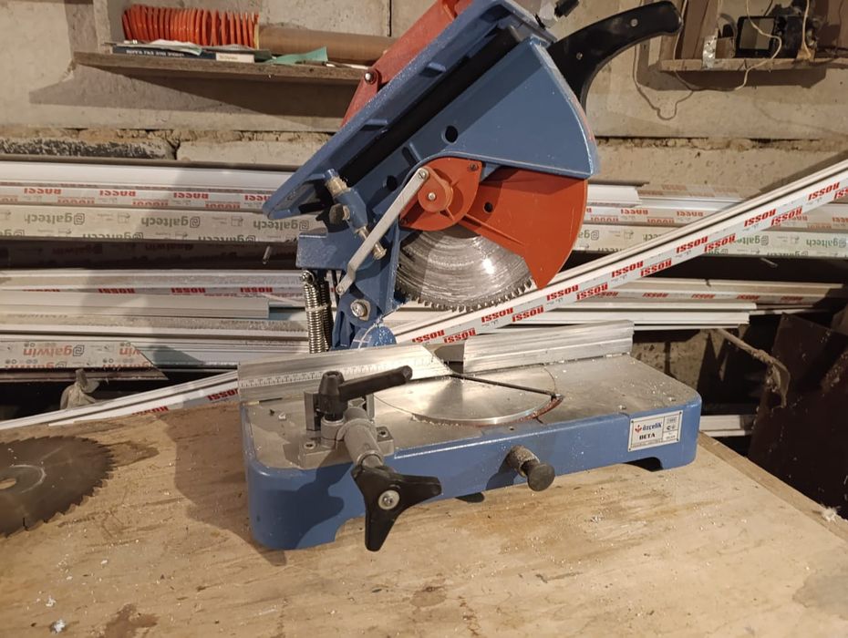 Продаю станки для пластиковых окон