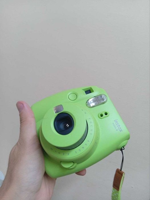 Fujifilm Instax Mini 9 — зелёный