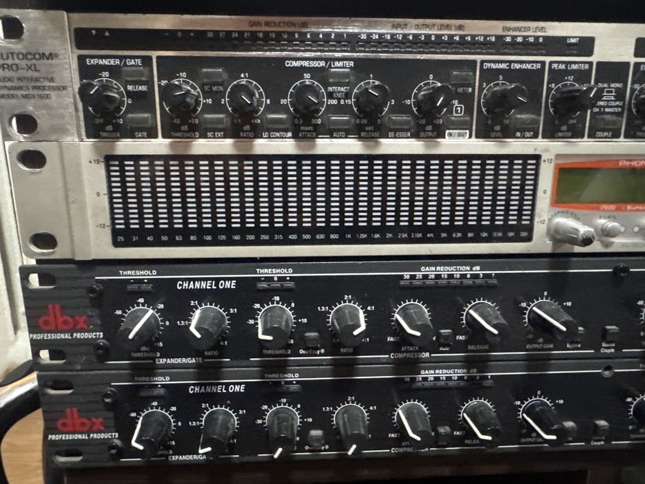 Продам compressor/gate  dbx 266xl. А так же