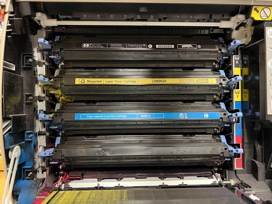 Цветен лазерен принтер HP Color Laserjet CM1015 MFP