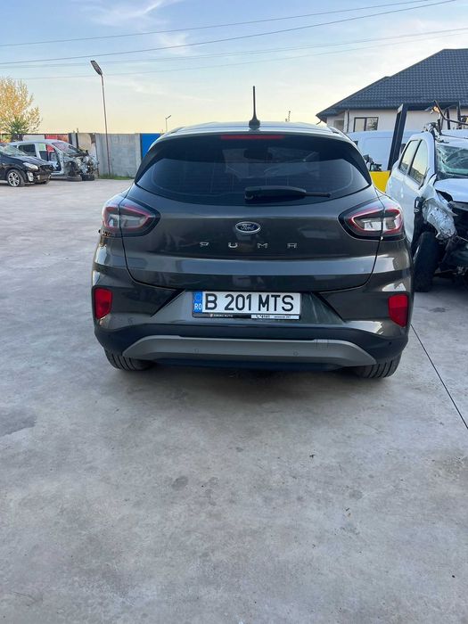 vand ford puma 2023 hybrid avariat
