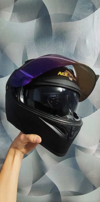 Продам мотошлем в отс