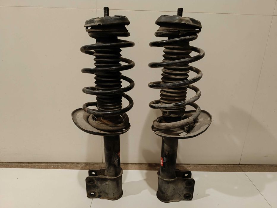 Пежо 5008 Амортисьори с пружини