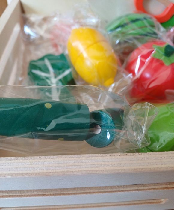 Дървени магнитни плодове и зеленчуци за рязане в касетка