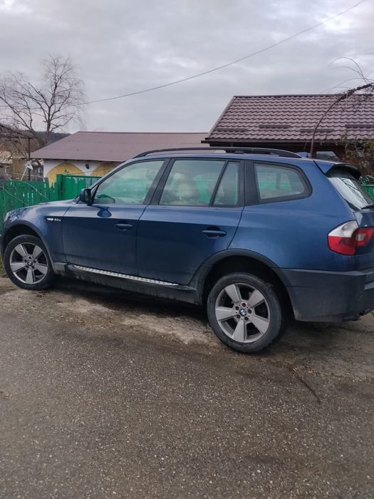 Vând BMW  X3 2.0