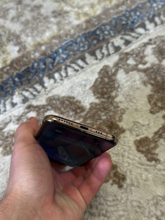 Iphone 11 pro telefoni