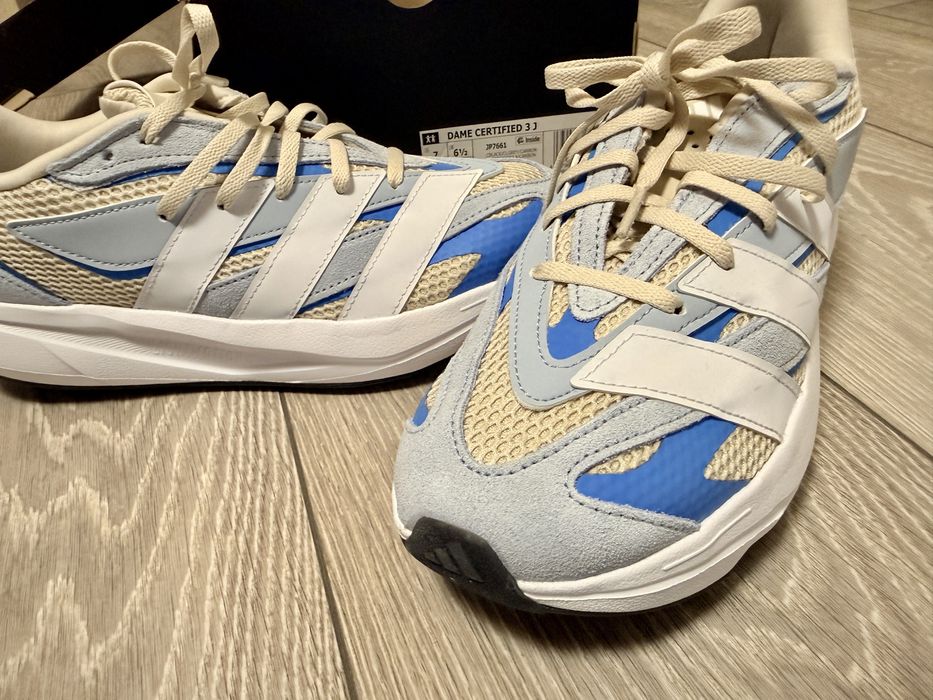 Adidas 40 номер - НОВИ