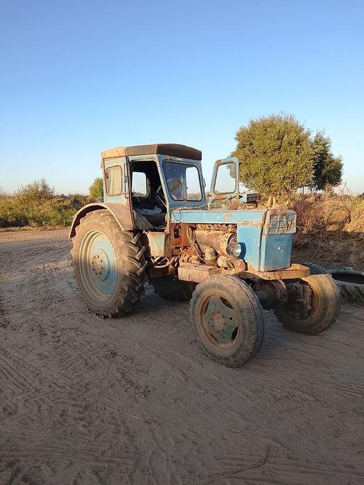 Трактор сотилади Т 40