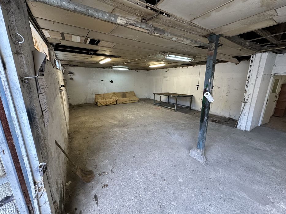 Дава се под наем Гараж / Паркомясто в София, Модерно предградие - 115 кв.м за 433.5 € - Снимка #6