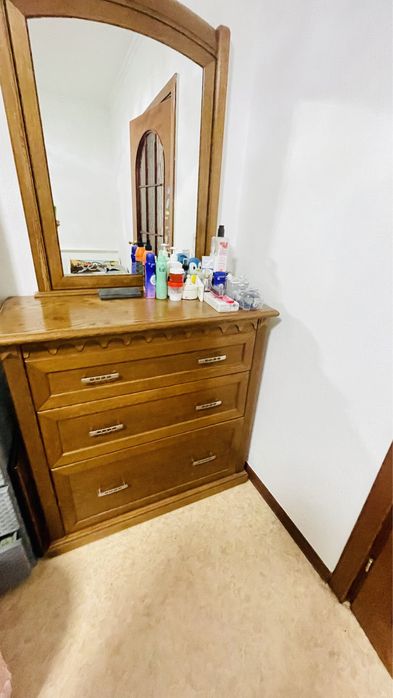 Камод с зеркалом