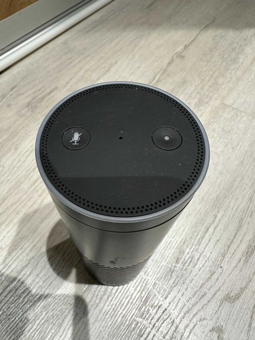 Amazon Echo (1st Generation) Smart Assistant