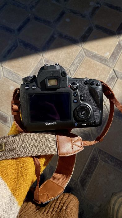 Canon 6D korobka dokument xamma narsasi bo