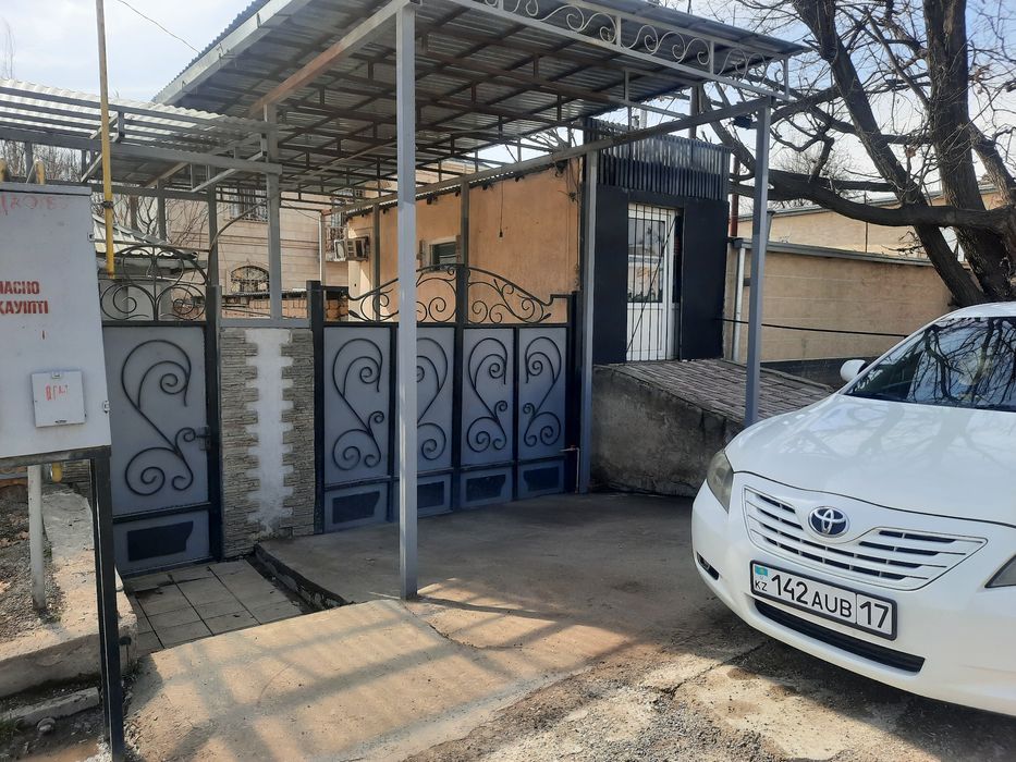 Дом в центре Шымкента