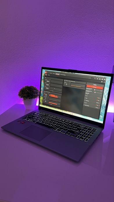 Laptop Asus Vivobook GO 15 AMD Ryzen 5 7520U 4,3 GHZ  15,6 INCH