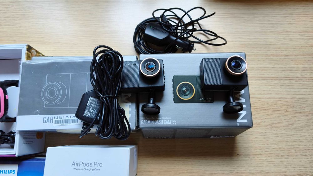 PACHET DIVERSE - Ceasuri x5 play/Casti airpods+ Philips/Garmin DASHcam