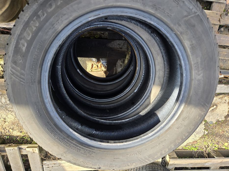 4бр. 205 60 16 Dunlop всесезонни.