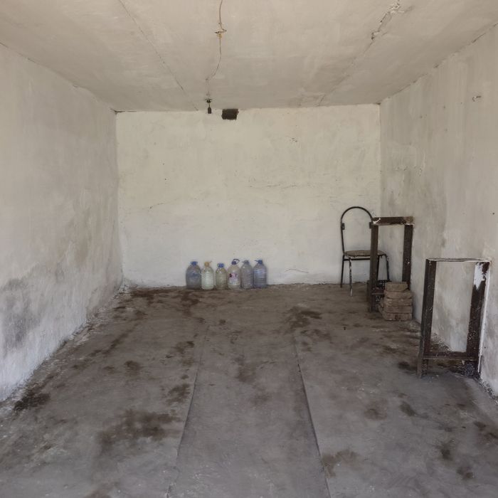 Продам капитальны гараж в центре