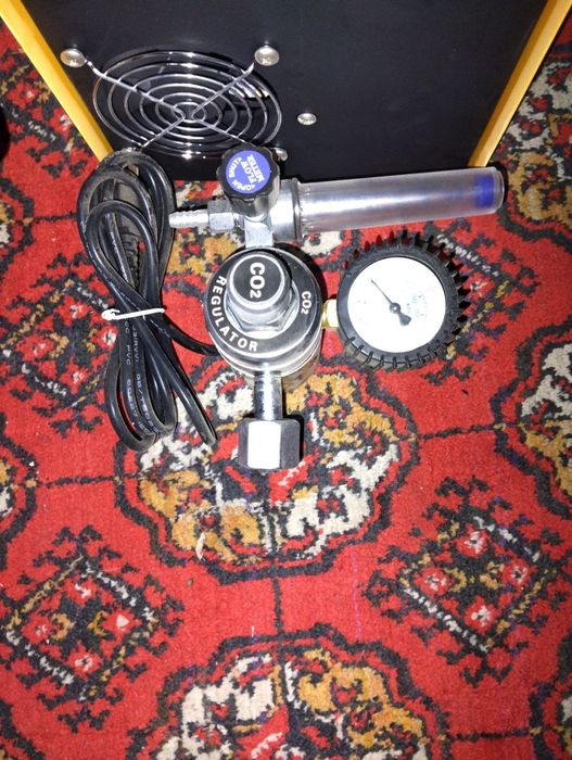 Кантачны сварка апарати сотилади ищлатилмаган