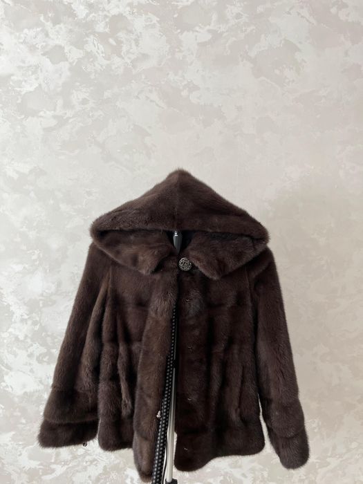 Продам норковую шубу