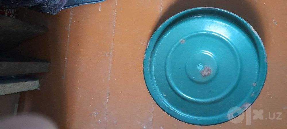 Продам крышки на большие кастрюли и на оцинкованный бак
