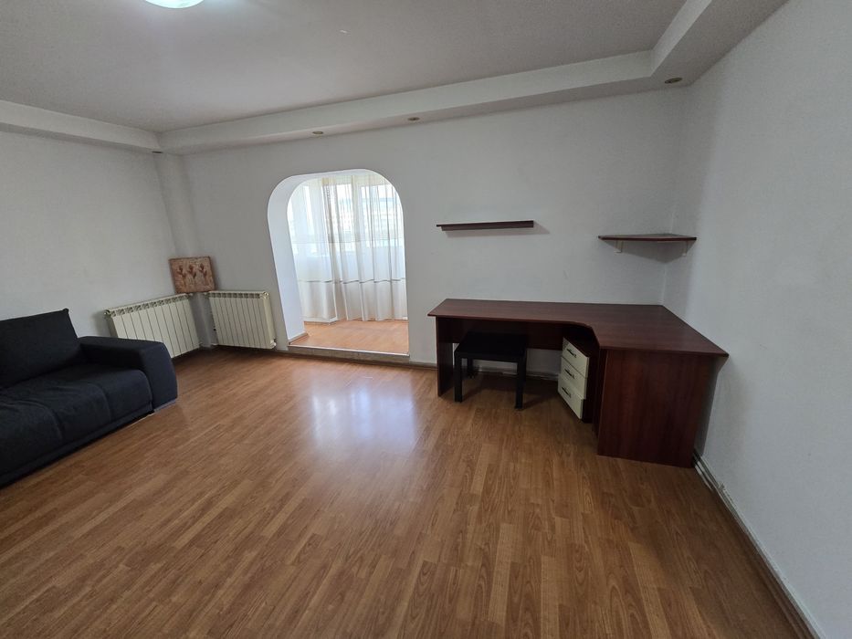 Inchiriez apartament 2 camere metrou Eroii Revolutiei