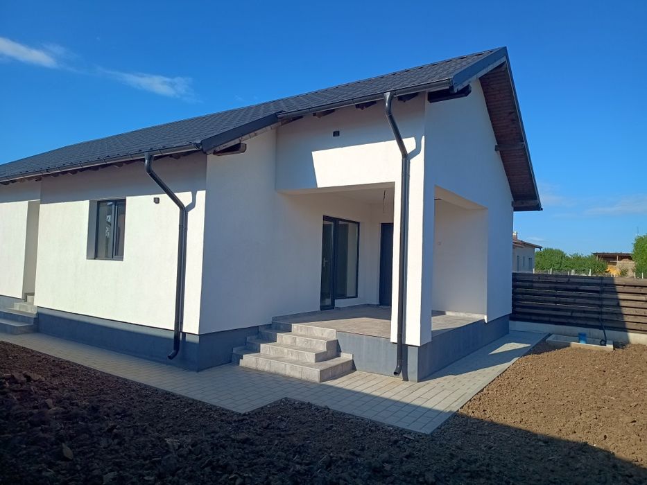 Casa  3 camere,de vanzare