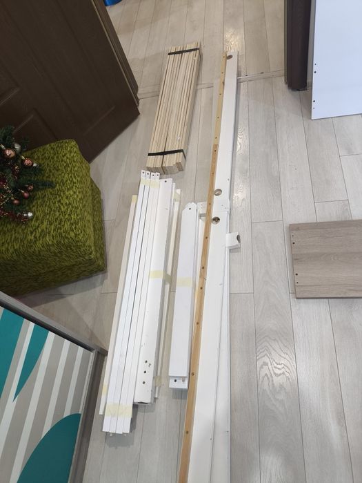 Детско легло тип монтесори