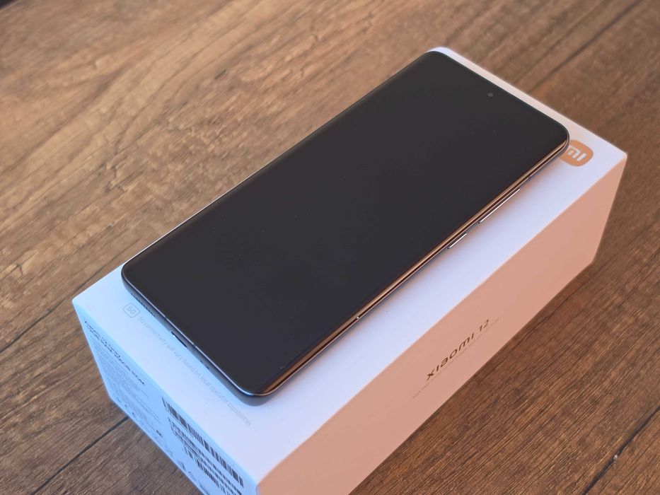 Xiaomi 12 Gray Dual Sim - 12 GB RAM / 256 GB ROM