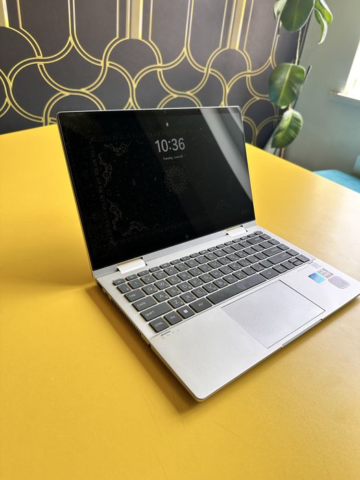 HP Envy 360 noutbugi sotiladi. Zarurat yuzasidan sotilayabman.
