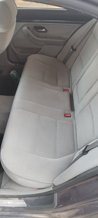 Продавам BMW E39 523i