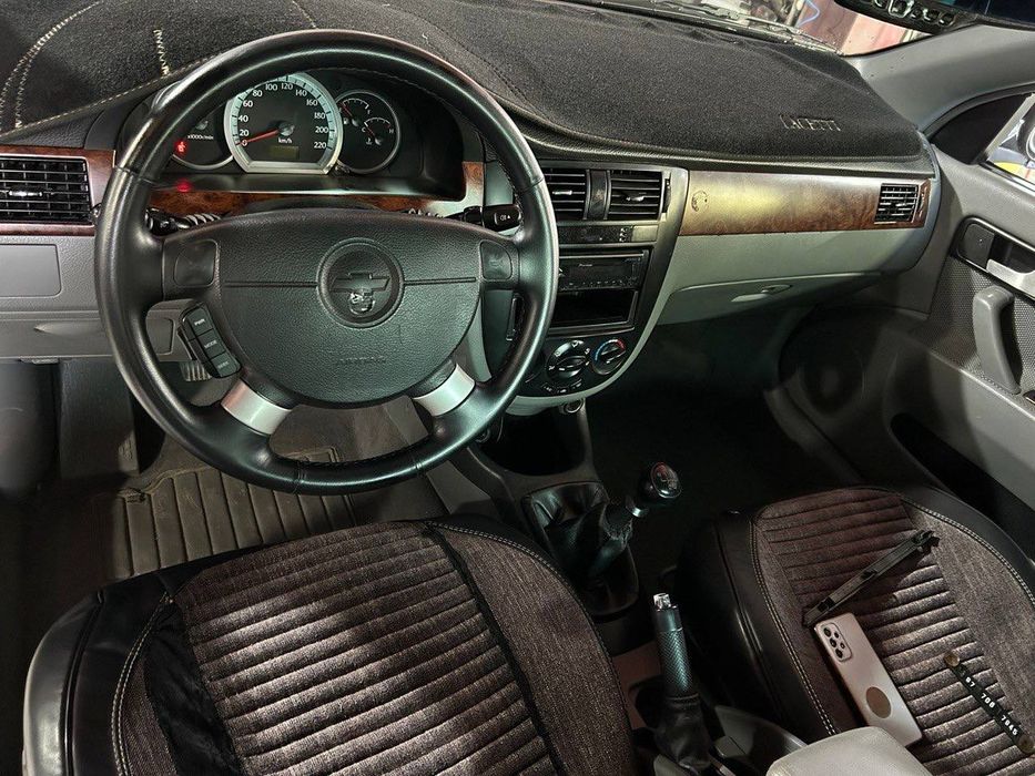 Lasetti 1.8  2010 mexanika