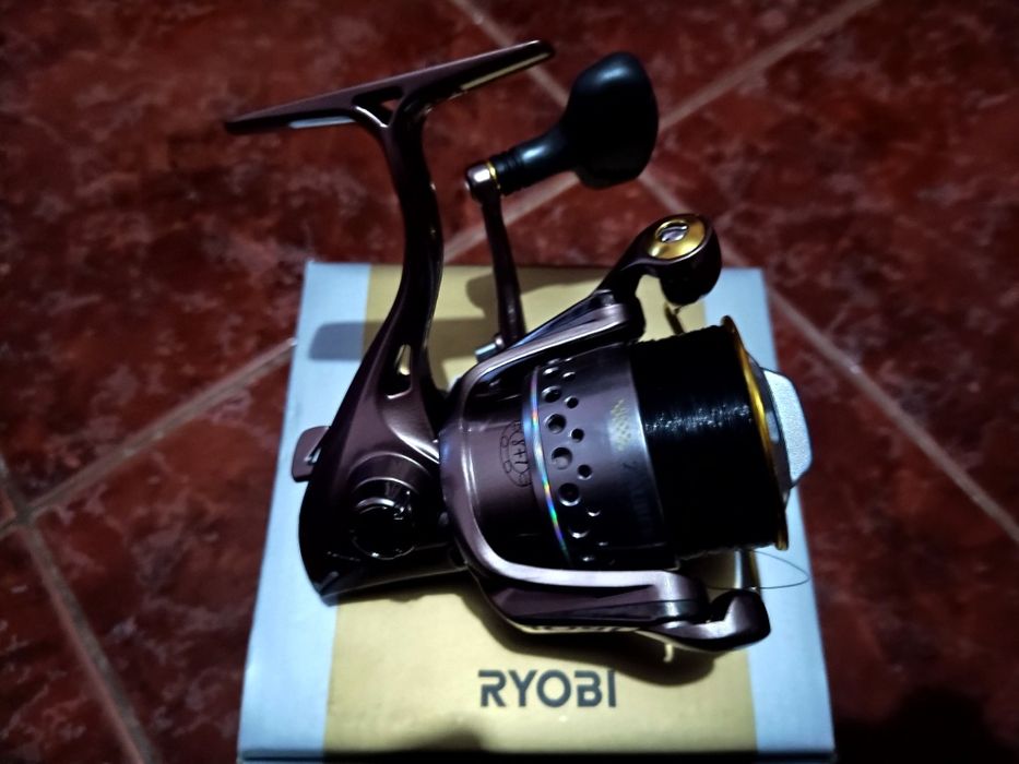 Mulineta feeder spining ryobi zauber 4000