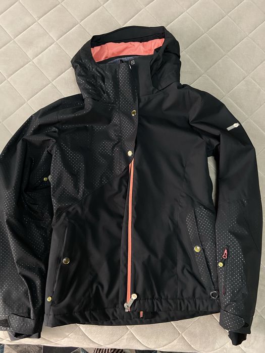 Продам горнолыжную куртку Roxy