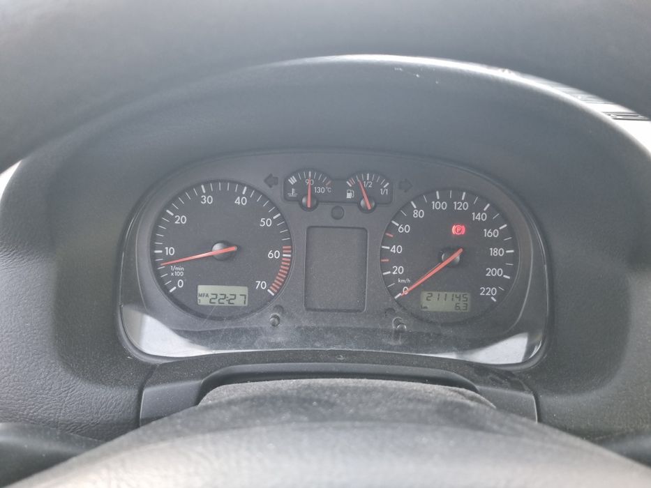 VW Golf 4, 1.4 cu AC, in stare buna