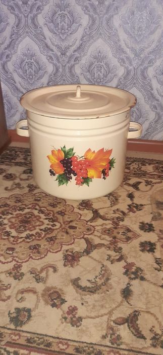 Кастрюля большая