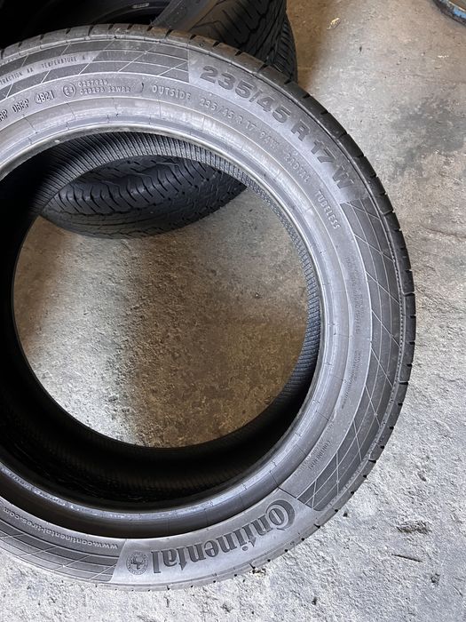 2 anvelope vara 235/45/17 , Continental , DOT 2021 !