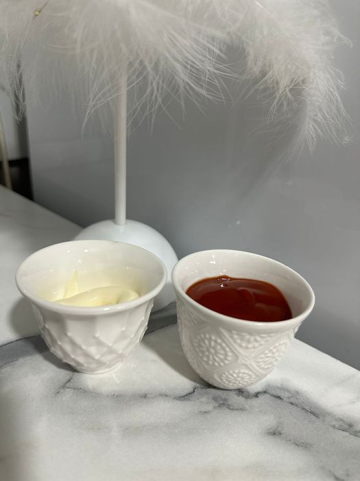 Соусница и контейнер для зубочисток из костяного фарфора