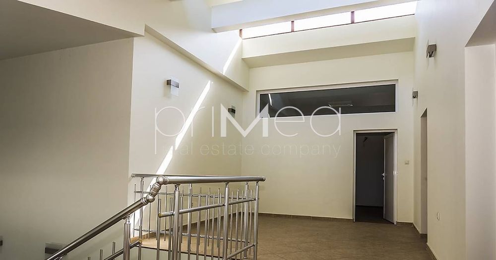 Продава се Склад в Бургас, Промишлена зона - Юг - 2223 кв.м за 203 €/кв.м - Снимка #2