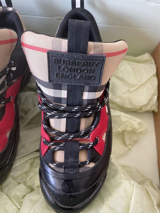 Adidasi Burberry originali 34