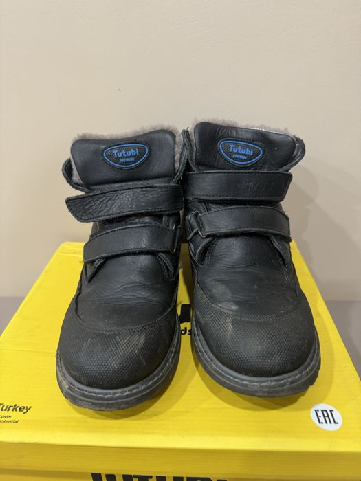 Продам зимние детские ботинки